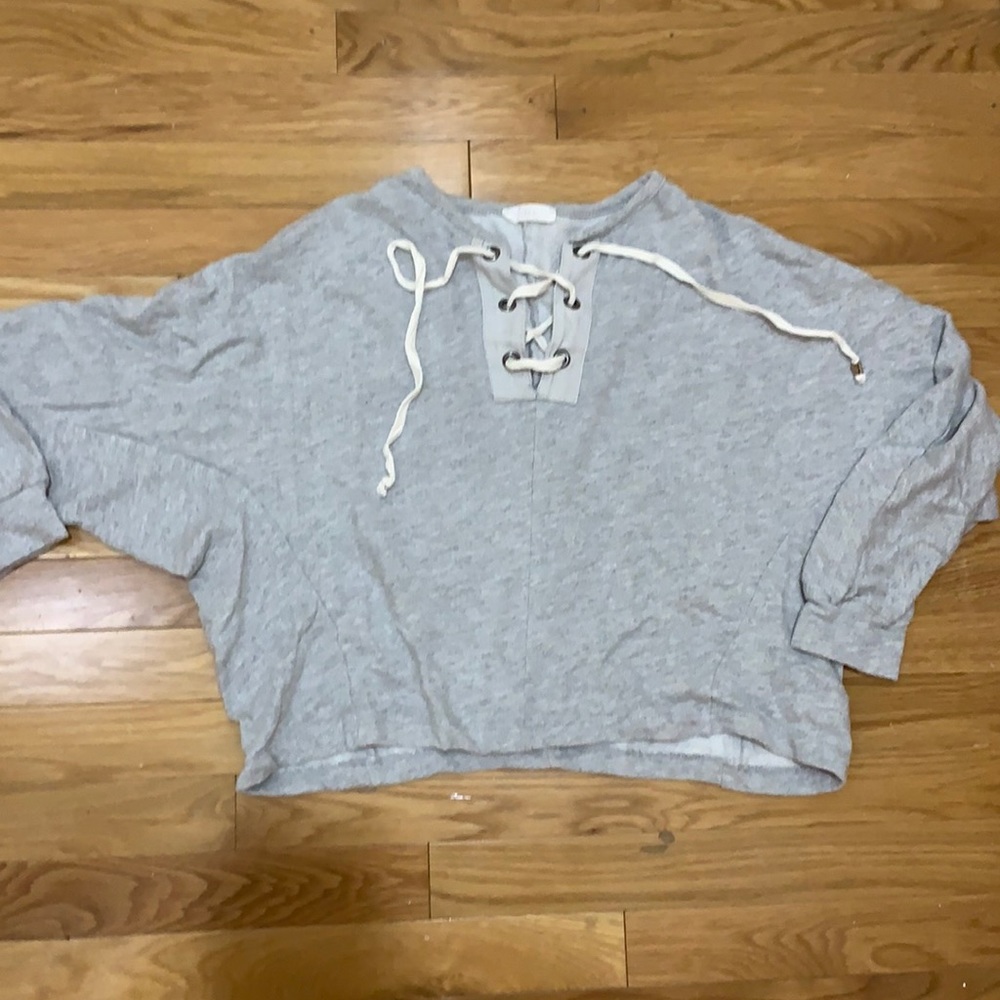 Grey cropped sweatshirt
